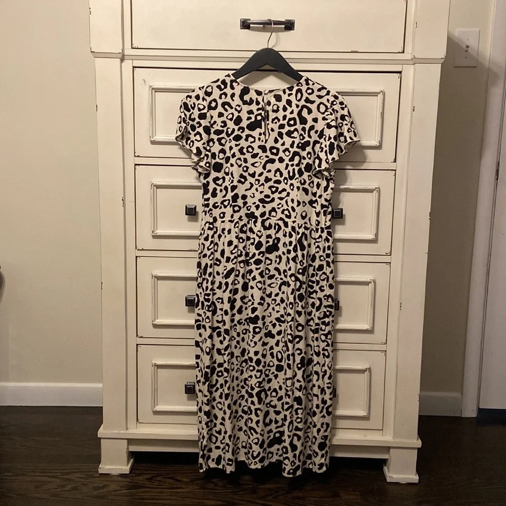 Dress - Picture 2 of 4